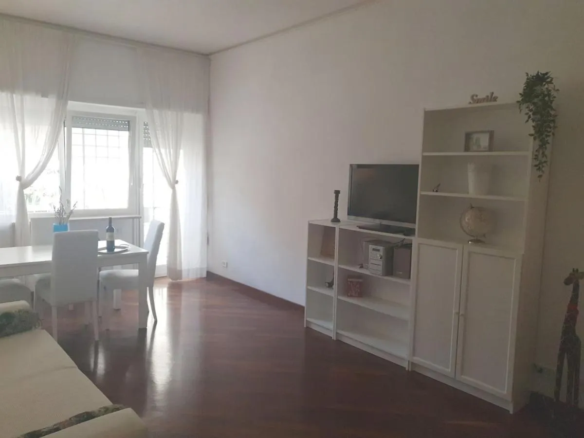 Holiday Apartment In Rome